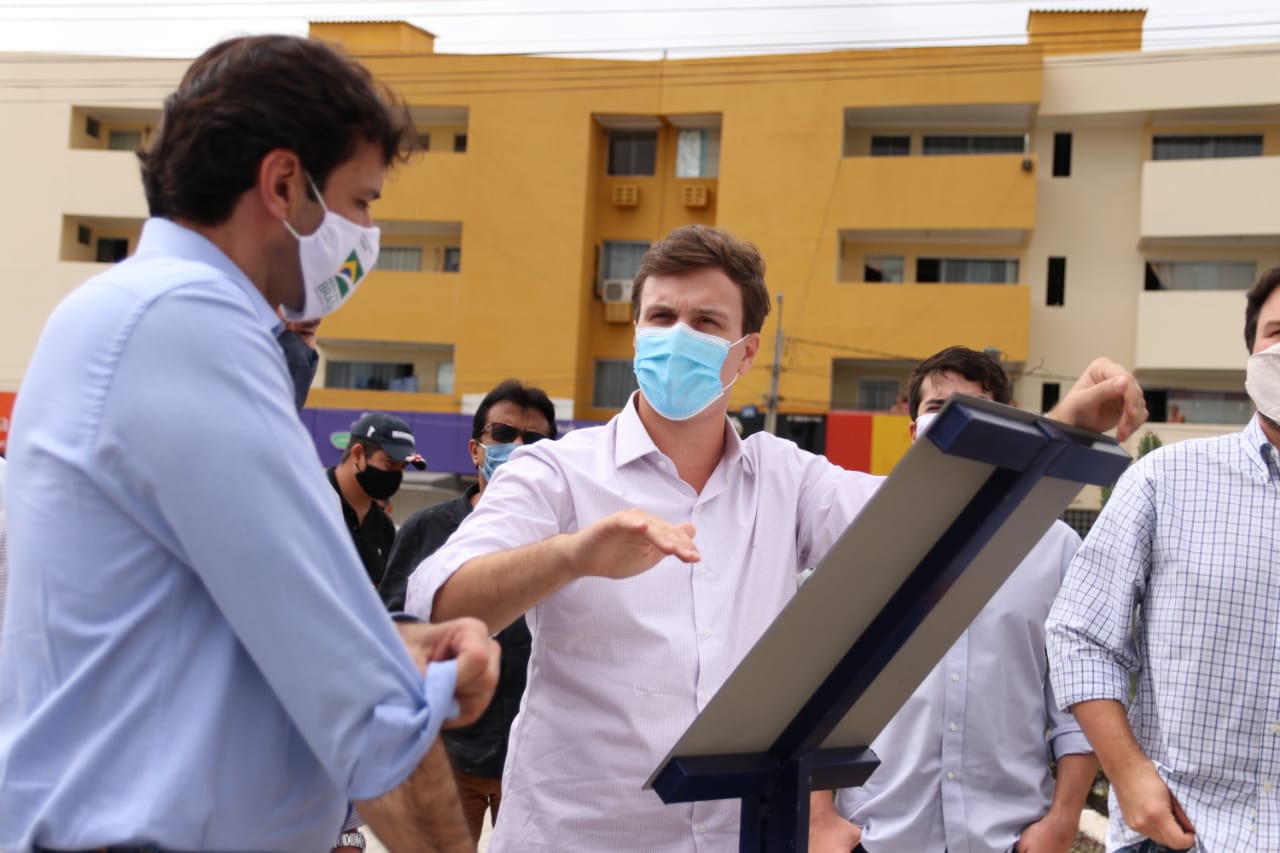 Ministro do Turismo anuncia reforma do Centro de Convenções e construção de teatro em Petrolina