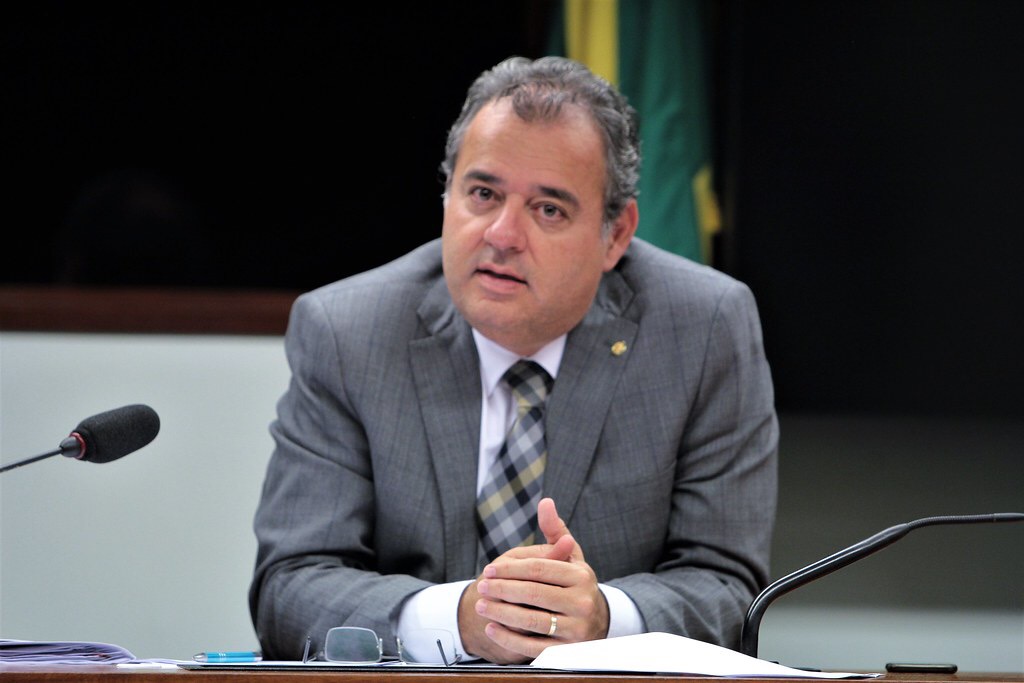 Projeto garante internet e computadores para alunos de universidades e institutos federais