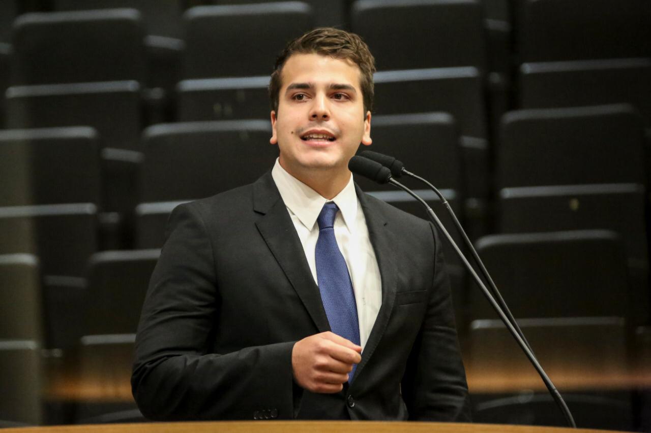 Antonio Coelho sobe o tom contra serviços realizados pela Compesa