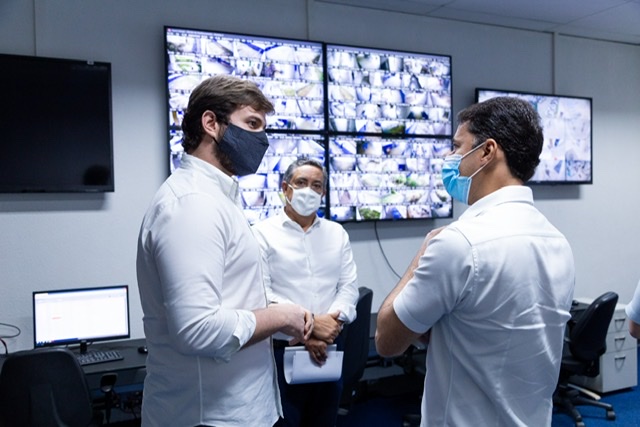 Bruno Cunha Lima visita complexo administrativo de Jaboatão