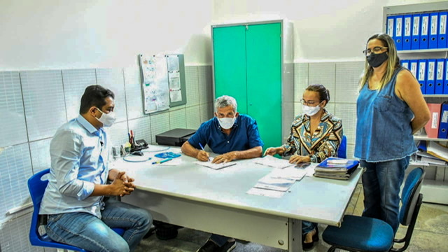Fernando Rodolfo acompanha liberação dos precatórios para professores de Salgueiro