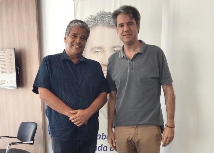 Fernando Monteiro destrava recursos para pavimentação em Limoeiro