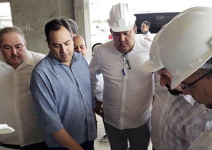 Sebastião Oliveira cumpre agenda ao lado de Paulo Câmara