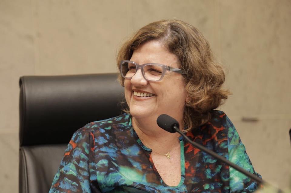 Teresa comemora aprovação de PEC que insere Fundeb na Constituição