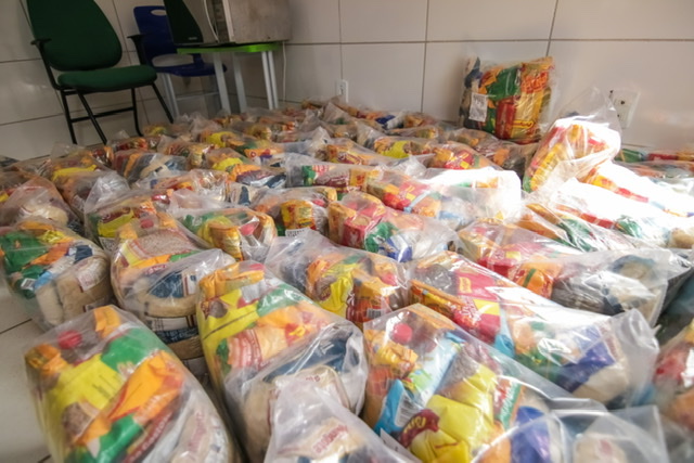 Prefeitura de Caruaru realiza novas entregas de kits alimentares