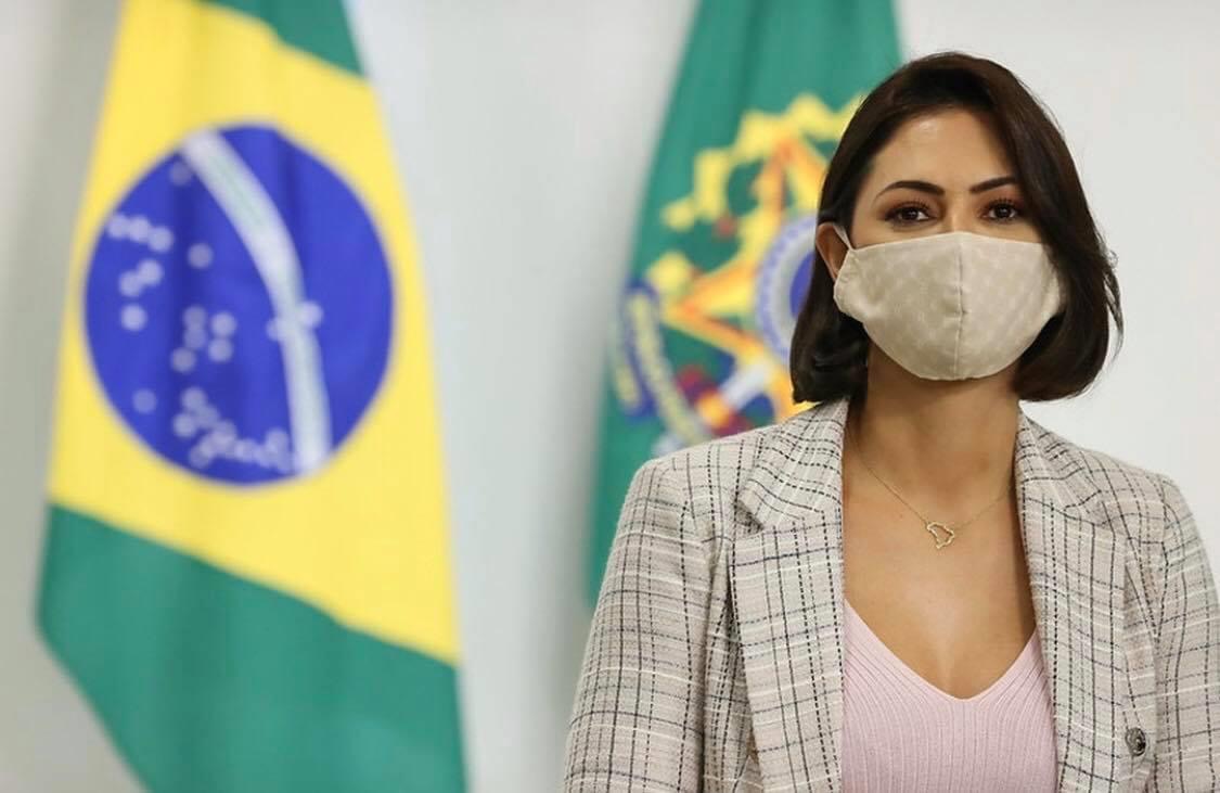 Michelle Bolsonaro testa positivo para Covid-19