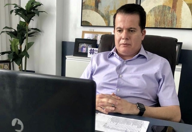 Representantes do Polo de Confecções participam de reunião para retomada das feiras