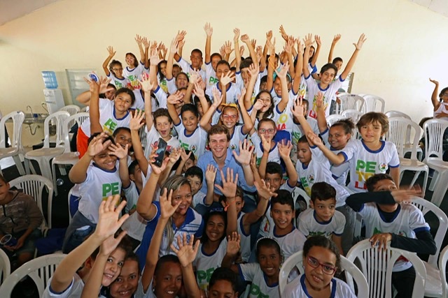 Miguel recebe prêmio “Prefeito Amigo da Criança” da Fundação Abrinq