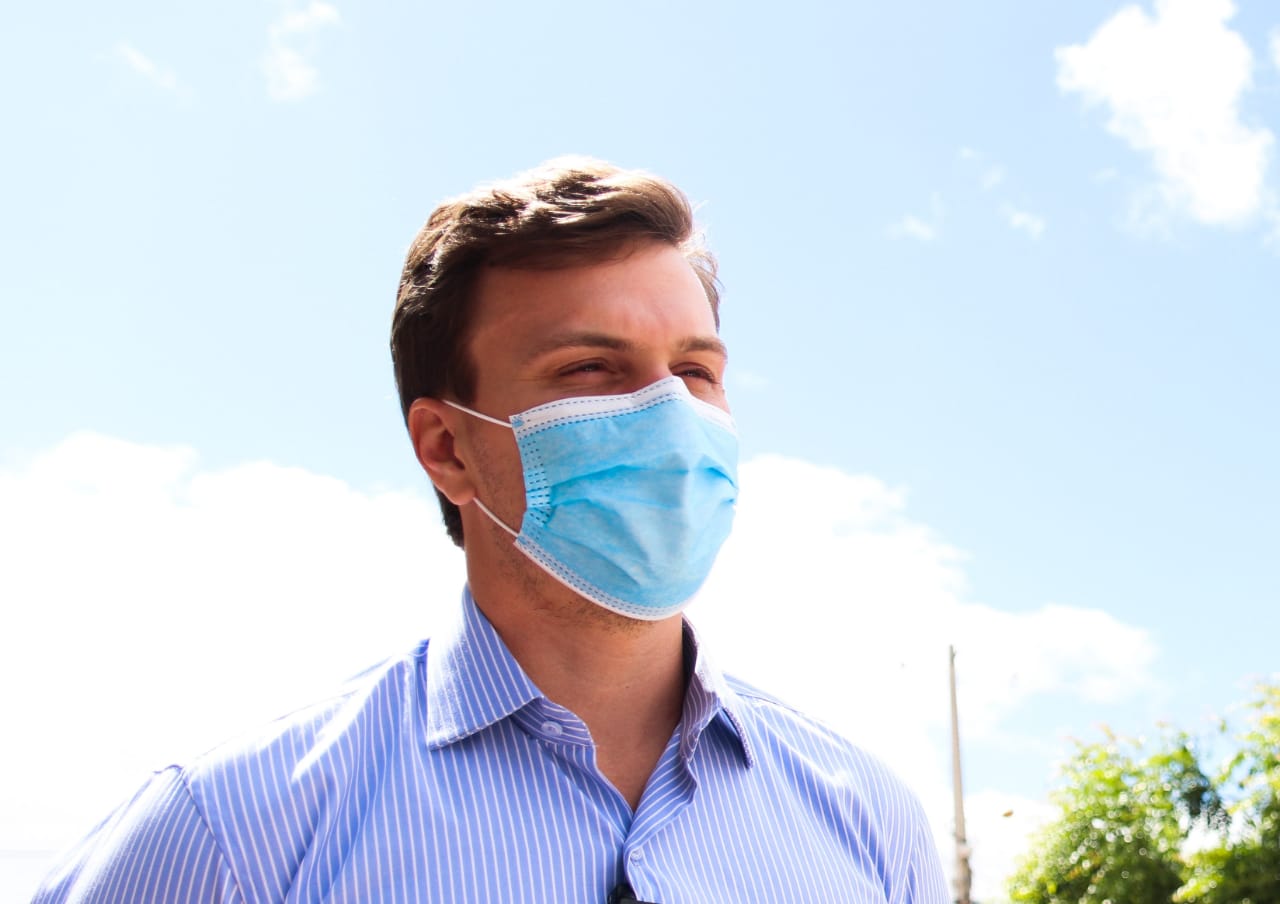 Miguel Coelho apresenta sintomas e passa por teste de Covid-19