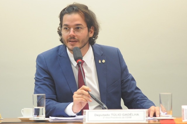 Túlio questiona nomeação de chefe do Ministério da Saúde em Pernambuco