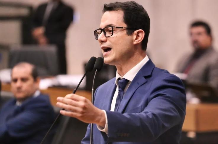 Clodoaldo intercede para que comarcas no interior não fechem