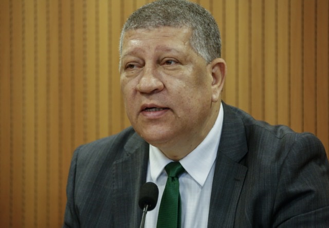 Isaltino comemora aprovação de PEC contra racismo