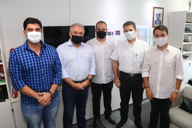 Em Petrolina, Júlio Lossio Filho ‘toma’ Solidariedade de Miguel Coelho