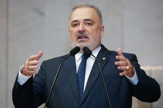 Marco Aurélio compara ações de Bolsonaro e Geraldo no Recife