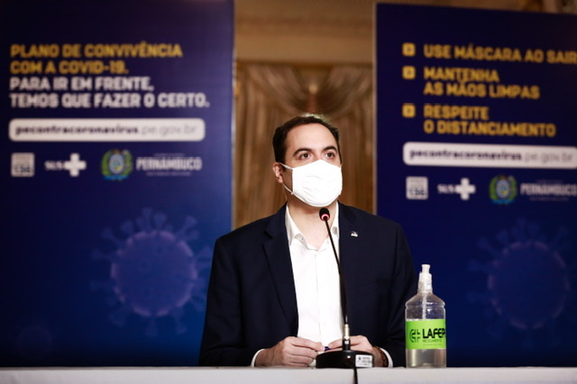 Paulo anuncia investimento de R$ 23 milhões para garantir internet gratuita aos estudantes da rede estadual