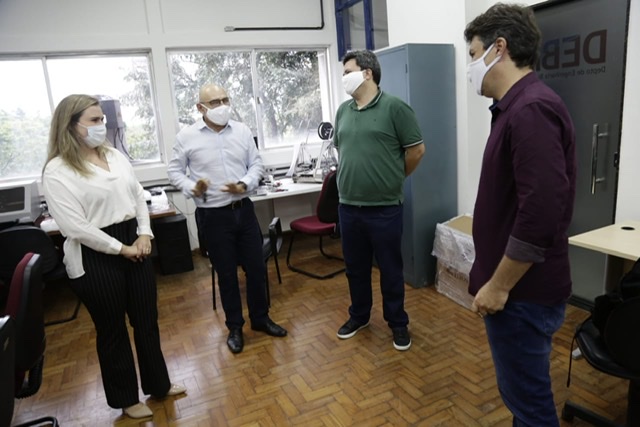 Marília se reúne com reitor da UFPE e fala de projetos para o Recife