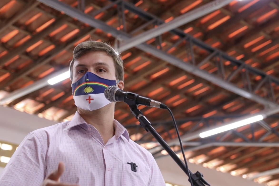 Miguel reivindica reabertura de bares, restaurantes e academias