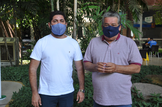 Em Jaboatão, Silvio Costa declara apoio a Daniel Alves