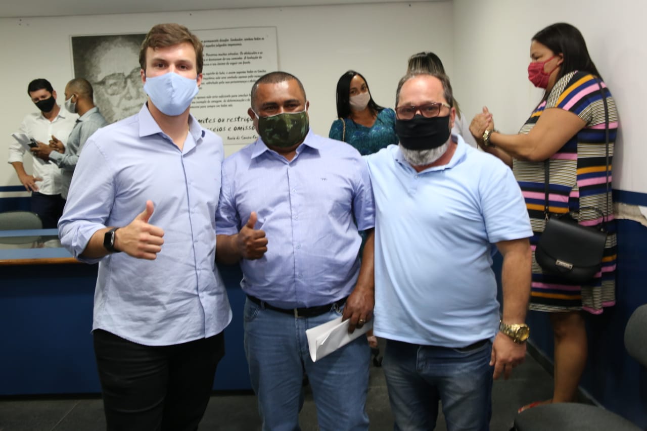 Avante é mais um partido a oficializar apoio a Miguel Coelho