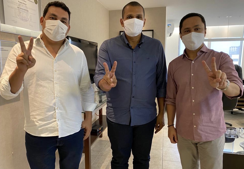 Em Bom Jardim, André Ferreira reforça o apoio a Janjão