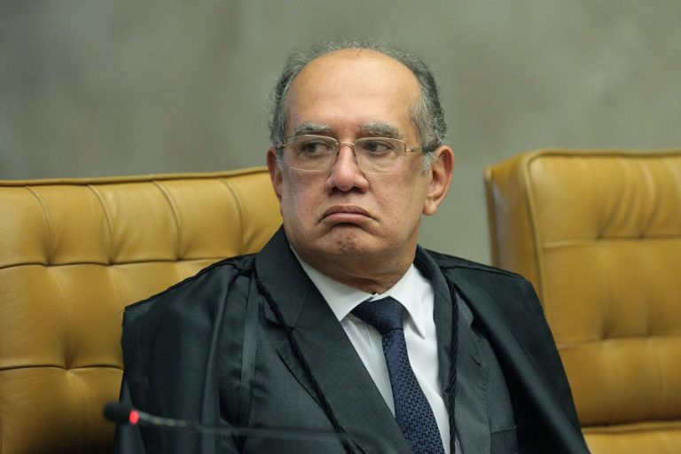 Gilmar Mendes decide manter Fabrício Queiroz em prisão domiciliar