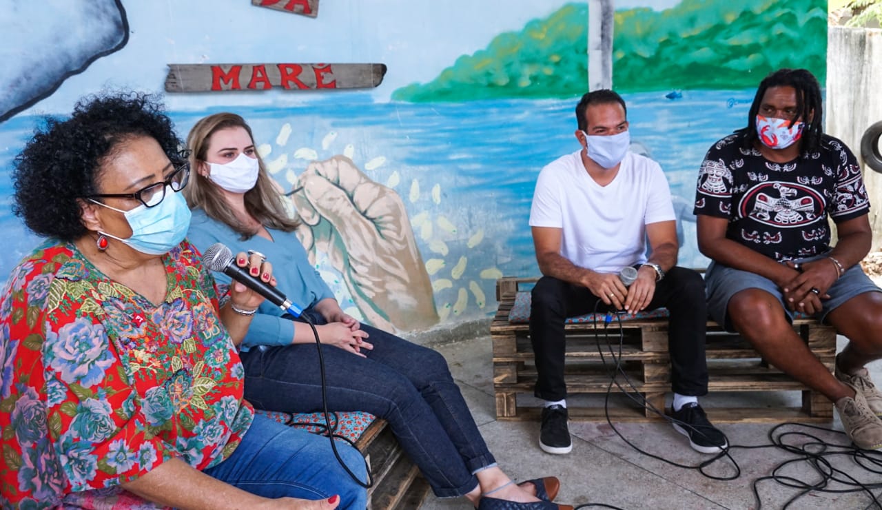 Marília se compromete com construção de creche na Ilha de Deus