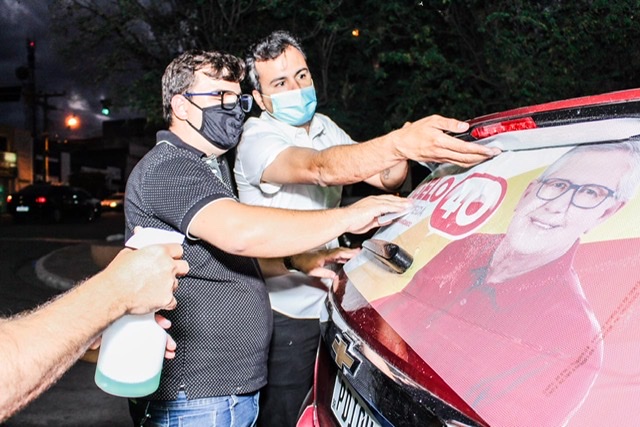 Adesivaço contagia os apoiadores de Ângelo Ferreira em Sertânia