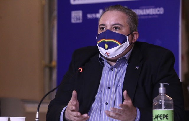 Governo disponibiliza drive-thru para testagem da Covid-19