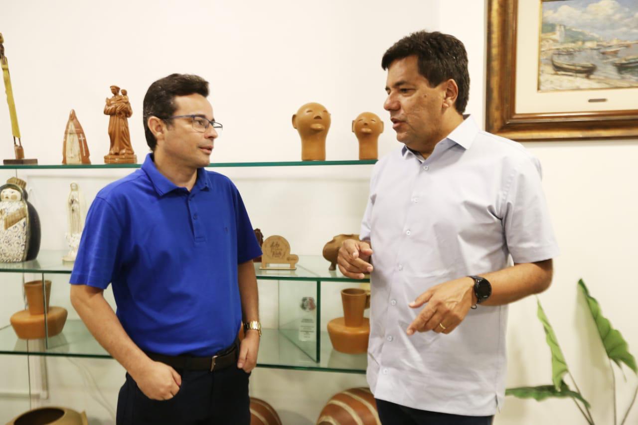 Mendonça Filho recebe apoio de Pastor Jairinho