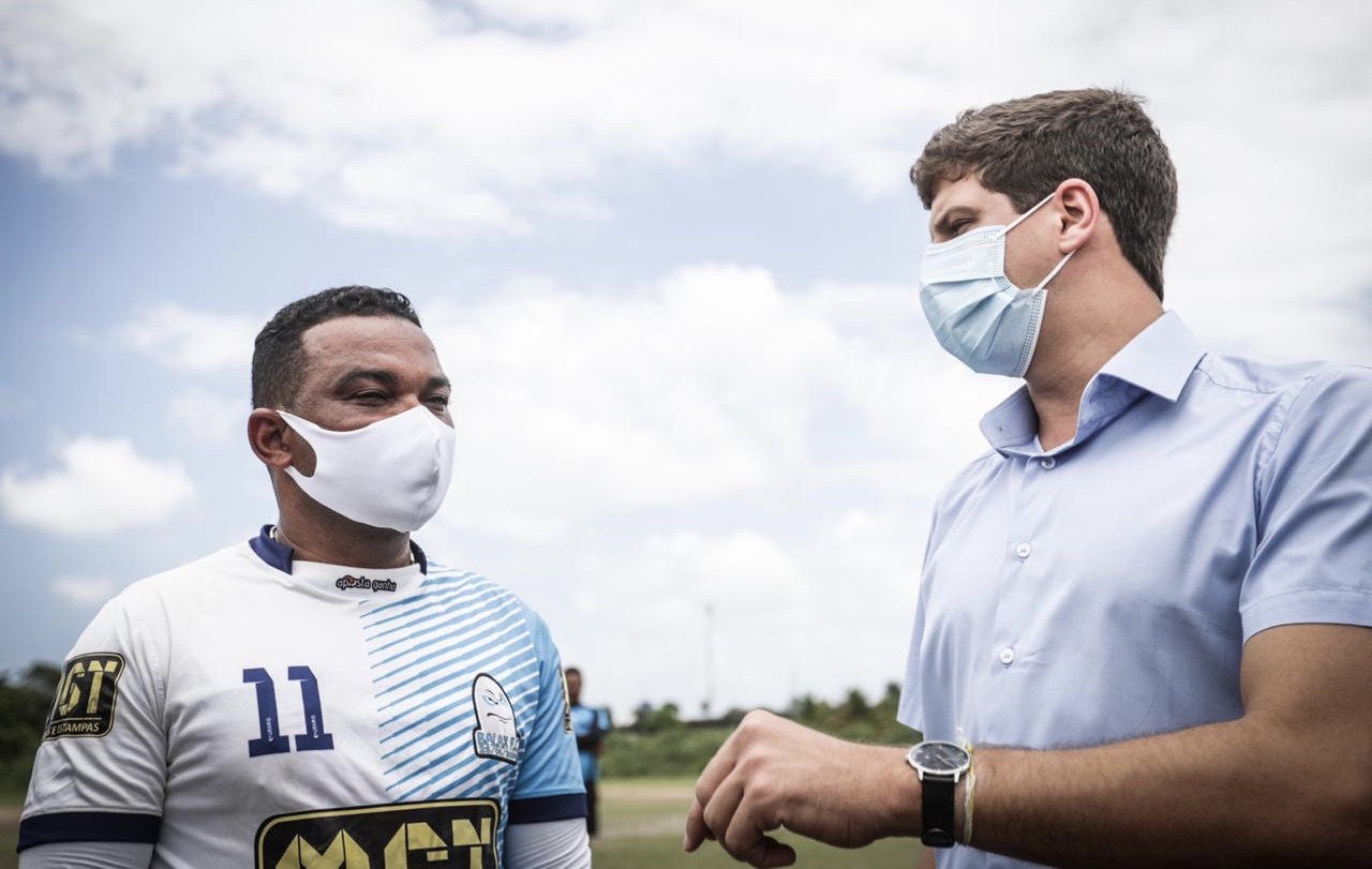 João Campos reforça importância dos esportes na vida dos jovens