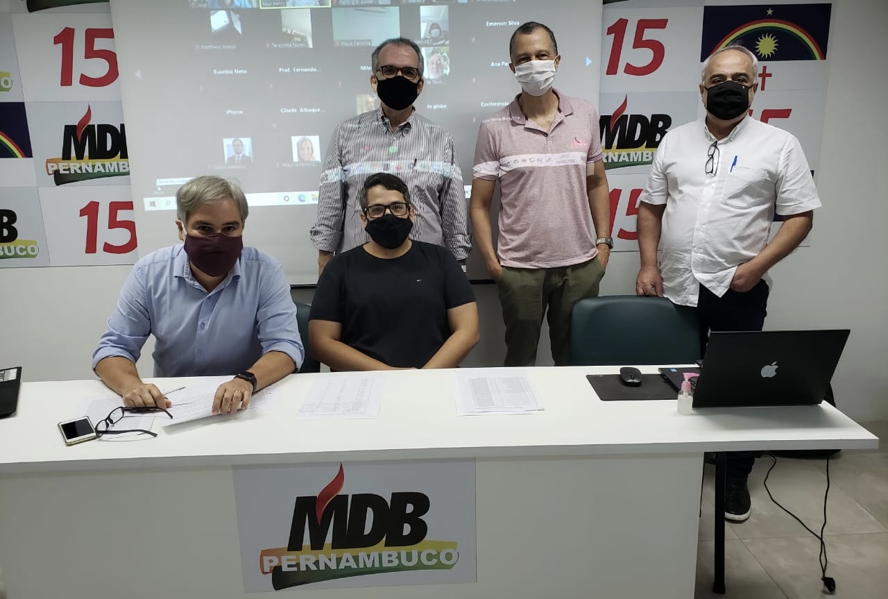 No Recife, MDB oficializa chapa proporcional e apoio a João Campos