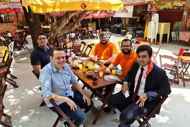 Charbel ironiza obras da Prefeitura do Recife em período eleitoral