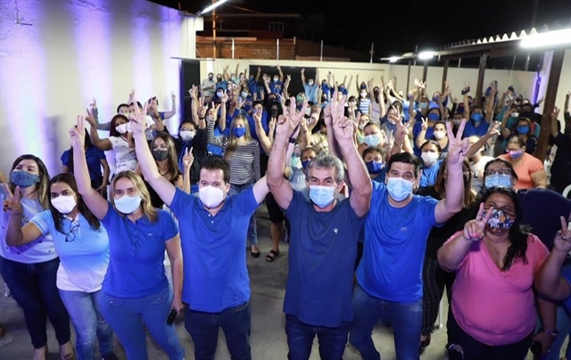 Alessandra se reúne com mulheres pré-candidatas em Santa Cruz