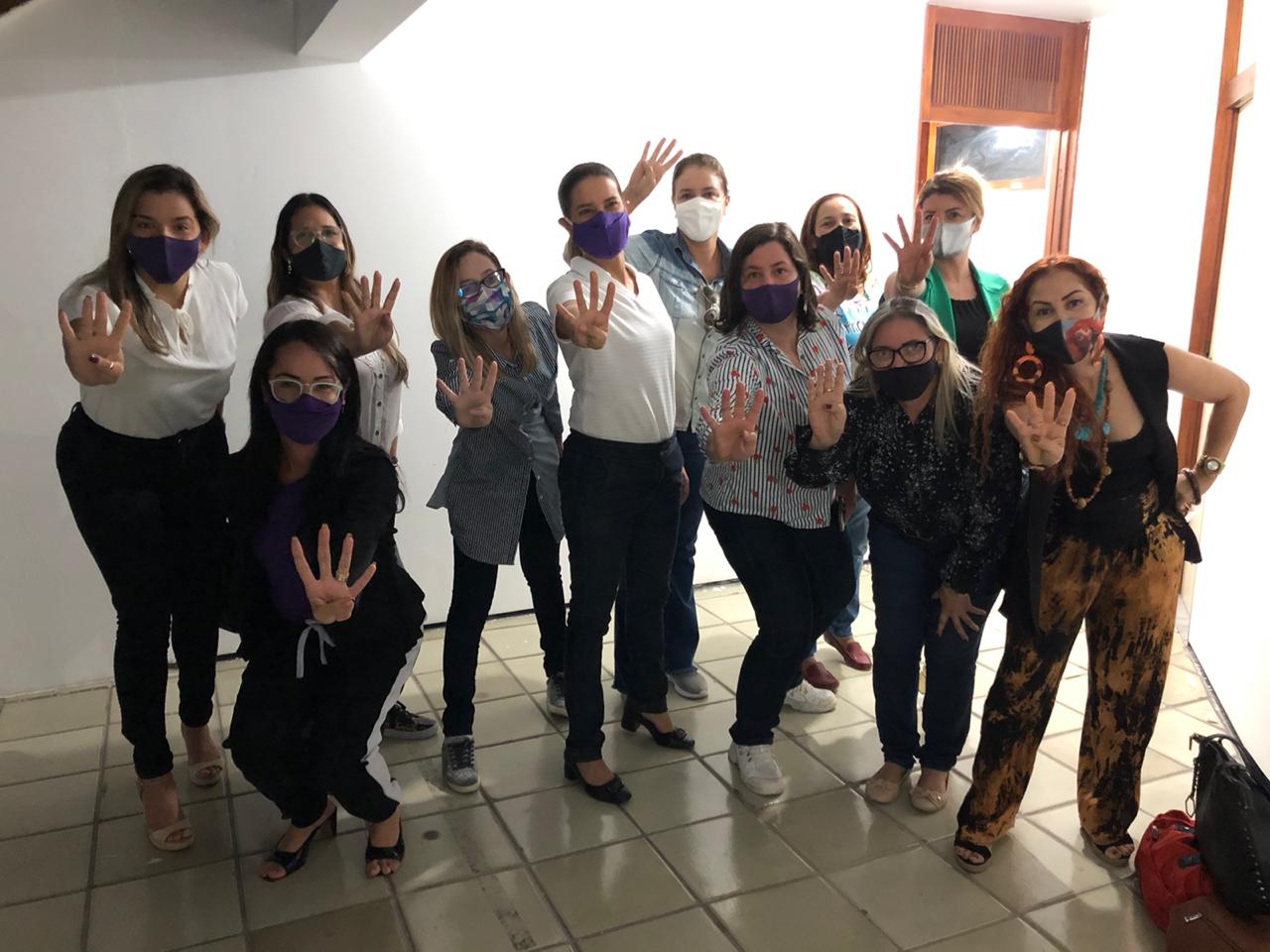 Raquel Lyra se reúne com pré-candidatas do PSDB