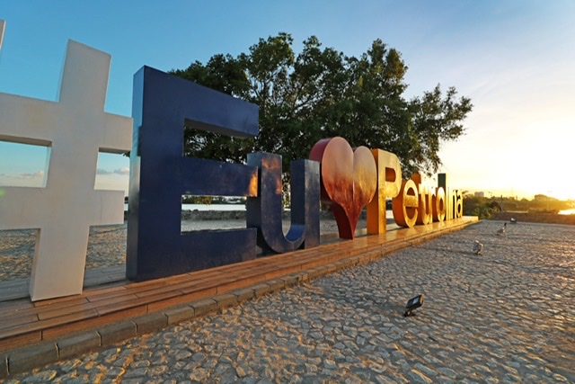 Miguel comemora mais uma premiação para a educação de Petrolina