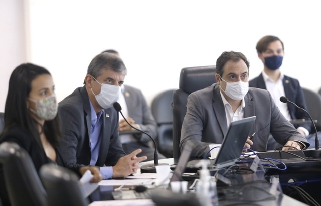 Paulo Câmara comanda reunião do Pacto Pela Vida