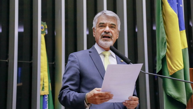 Humberto pede investigação e convocação de Pazuello