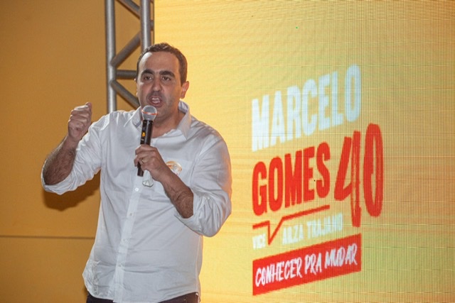 Em Caruaru, Marcelo Gomes inaugura comitê de campanha