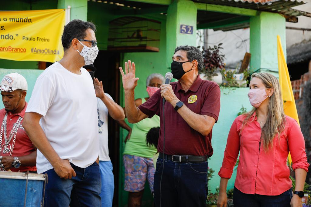 João Paulo e Vivian cumprem extensa agenda de campanha em Olinda