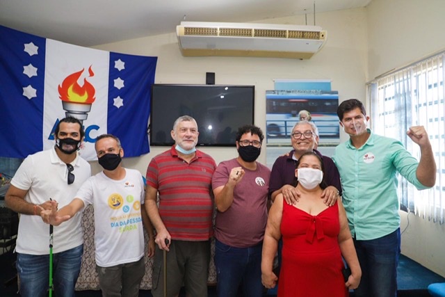 João Arnaldo participa de debate na Associação Pernambucana de Cegos