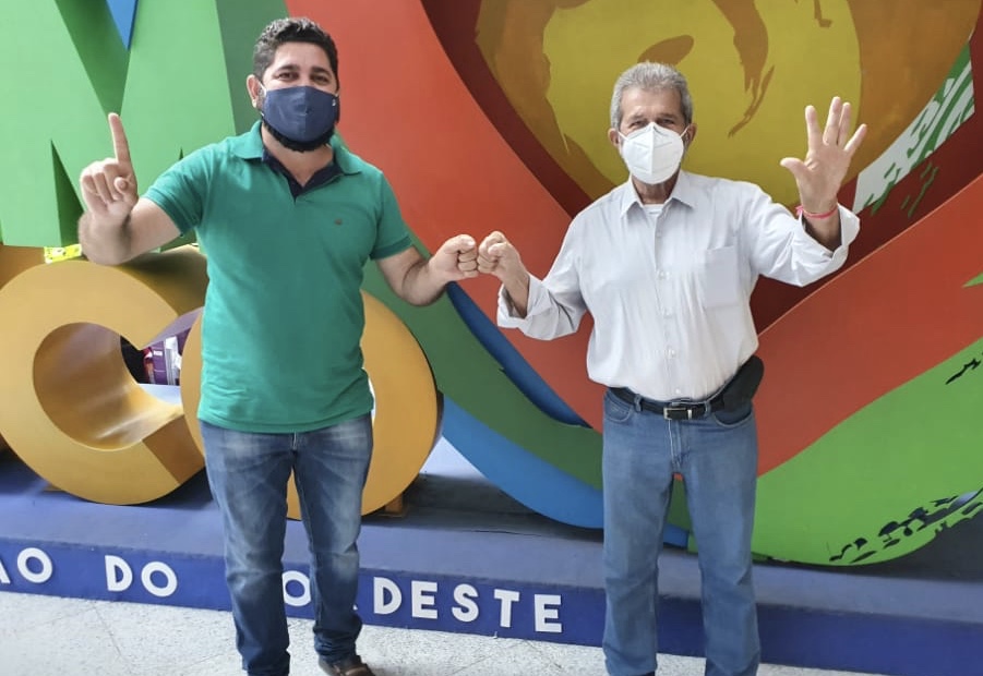 Em Jaboatão, Daniel Alves recebe apoio do deputado Gonzaga Patriota