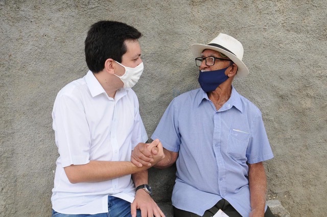 Raffiê cumpre agenda no Alto do Moura