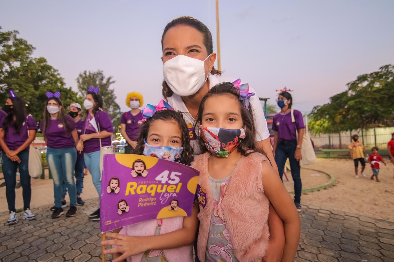 Raquel assina termo de adesão ao programa Prefeito Amigo da Criança