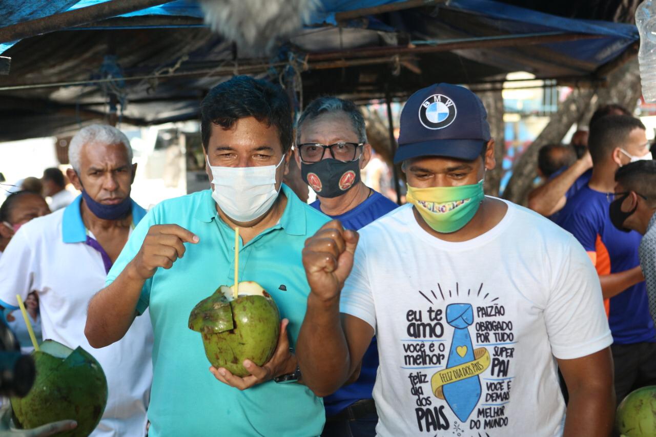 Mendonça se compromete a simplificar e desburocratizar abertura de pequenos negócios