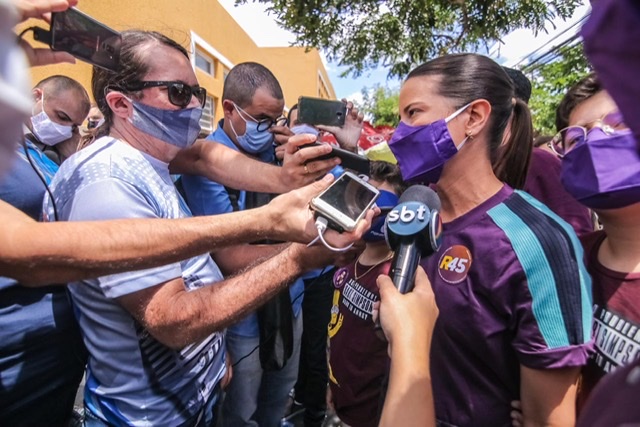 Raquel Lyra vota e comenta sobre a eleição em Caruaru