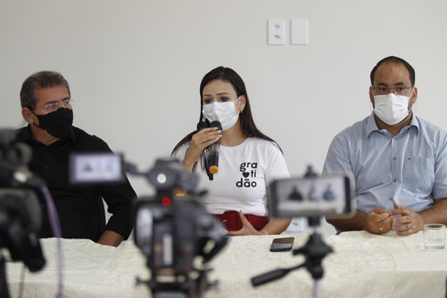 Em coletiva, Márcia Conrado agradece votação em Serra Talhada