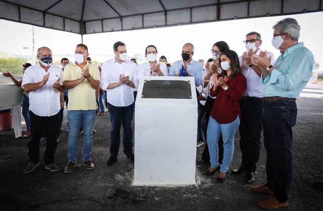 Paulo Câmara inaugura primeira etapa da restauração da PE-166