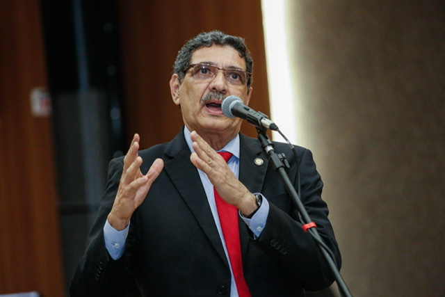 João Paulo declara apoio a Marília