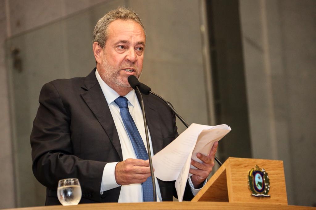 Álvaro Porto decide disputar presidência da Alepe