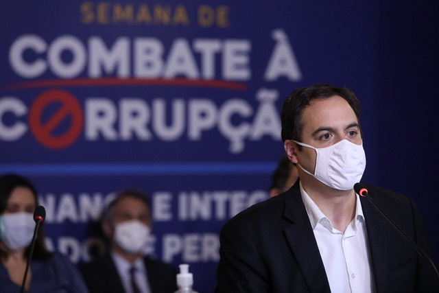 Paulo Câmara oficializa Comissão de Ética Pública do Estado